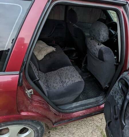 Красный Опель Вектра, объемом двигателя 1.59 л и пробегом 330 тыс. км за 2500 $, фото 1 на Automoto.ua