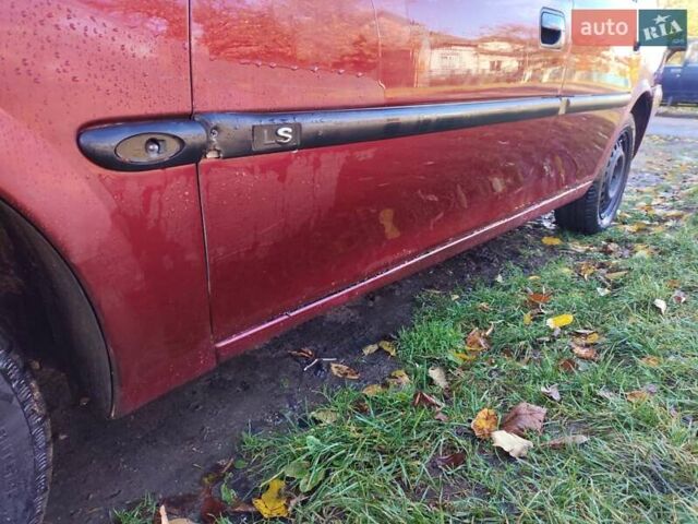 Червоний Опель Вектра, об'ємом двигуна 1.6 л та пробігом 285 тис. км за 1249 $, фото 3 на Automoto.ua