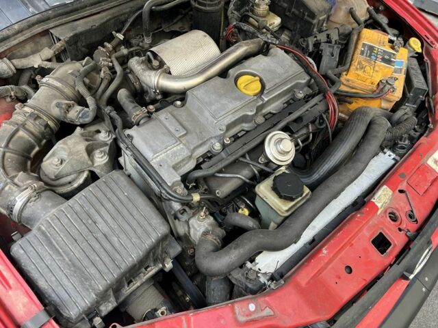 Червоний Опель Вектра, об'ємом двигуна 2 л та пробігом 250 тис. км за 1000 $, фото 7 на Automoto.ua