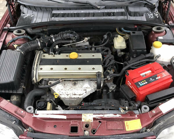 Червоний Опель Вектра, об'ємом двигуна 1.8 л та пробігом 285 тис. км за 1400 $, фото 7 на Automoto.ua