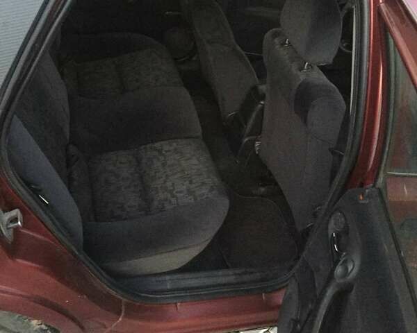 Красный Опель Вектра, объемом двигателя 2 л и пробегом 350 тыс. км за 2668 $, фото 5 на Automoto.ua