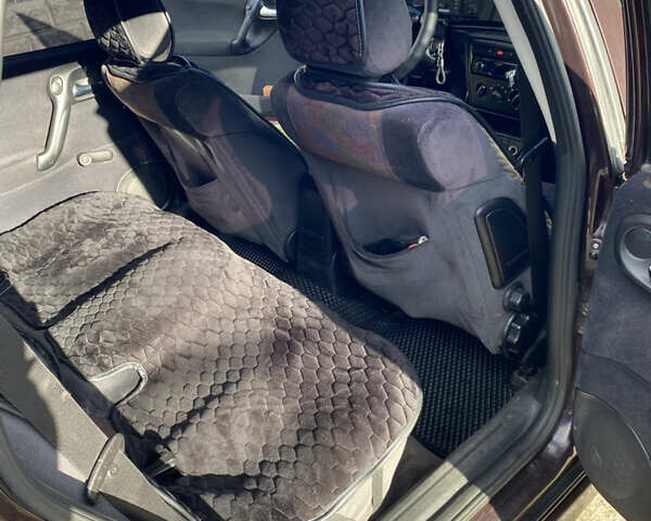 Червоний Опель Вектра, об'ємом двигуна 1.6 л та пробігом 210 тис. км за 2900 $, фото 5 на Automoto.ua