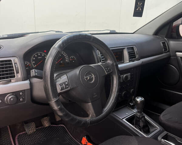 Червоний Опель Вектра, об'ємом двигуна 1.8 л та пробігом 230 тис. км за 4100 $, фото 18 на Automoto.ua