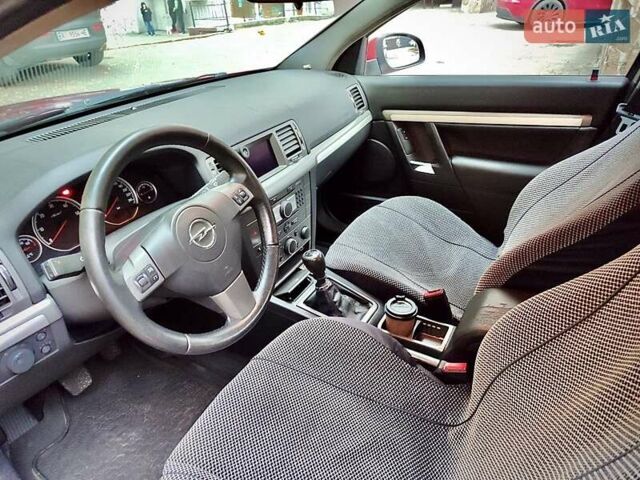 Опель Вектра 2007 у Броварах на Automoto.ua Червоний Опель Вектра, об'ємом двигуна 1.9 л та пробігом 331 тис. км за 5100 $, фото 17 на Automoto.ua