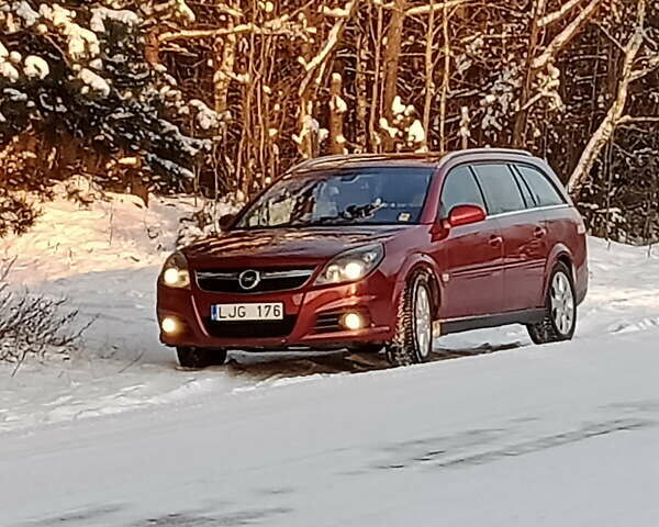 Красный Опель Вектра, объемом двигателя 1.9 л и пробегом 290 тыс. км за 5500 $, фото 1 на Automoto.ua