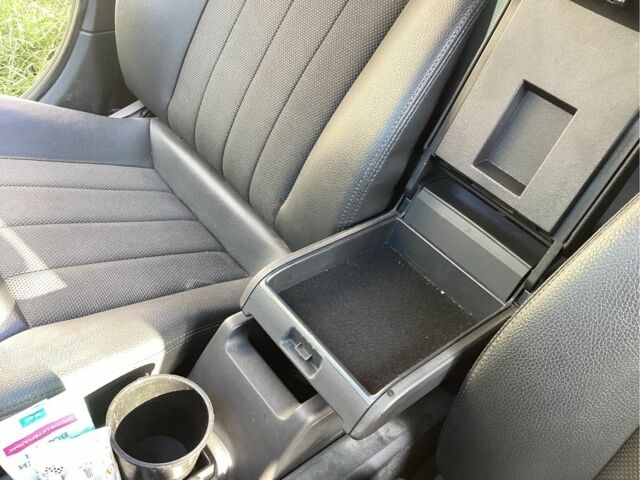 Красный Опель Вектра, объемом двигателя 1.9 л и пробегом 273 тыс. км за 4400 $, фото 10 на Automoto.ua