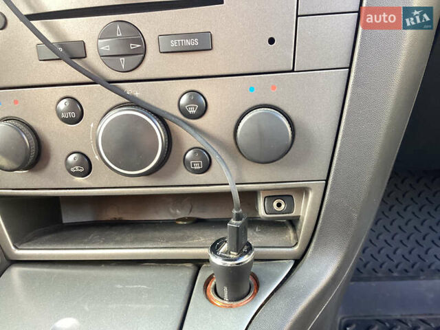 Опель Вектра 2008 в Киеве на Automoto.ua Красный Опель Вектра, объемом двигателя 1.91 л и пробегом 273 тыс. км за 5500 $, фото 30 на Automoto.ua