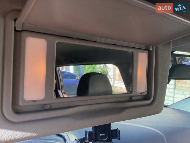 Опель Вектра 2008 в Киеве на Automoto.ua Красный Опель Вектра, объемом двигателя 1.91 л и пробегом 273 тыс. км за 5500 $, фото 19 на Automoto.ua