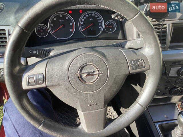 Опель Вектра 2008 в Киеве на Automoto.ua Красный Опель Вектра, объемом двигателя 1.91 л и пробегом 273 тыс. км за 5500 $, фото 25 на Automoto.ua