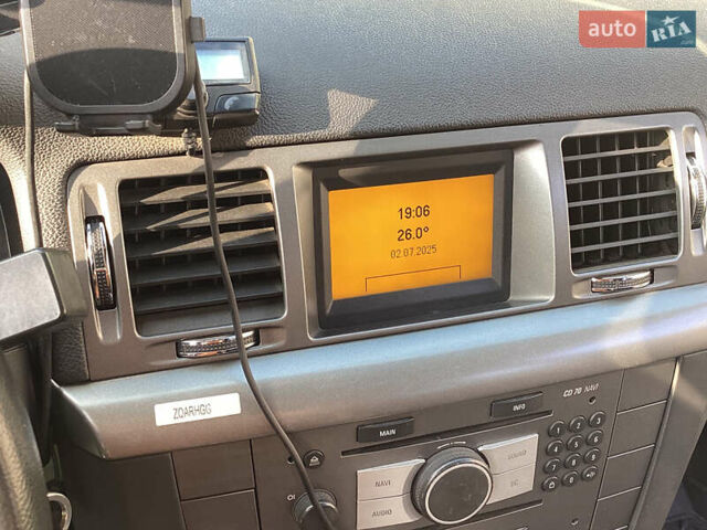 Опель Вектра 2008 в Киеве на Automoto.ua Красный Опель Вектра, объемом двигателя 1.91 л и пробегом 273 тыс. км за 5500 $, фото 16 на Automoto.ua