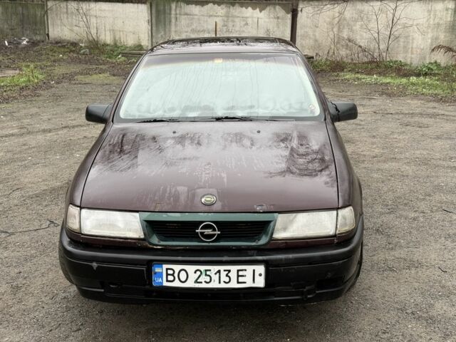 Красный Опель Вектра, объемом двигателя 1.8 л и пробегом 555 тыс. км за 775 $, фото 1 на Automoto.ua