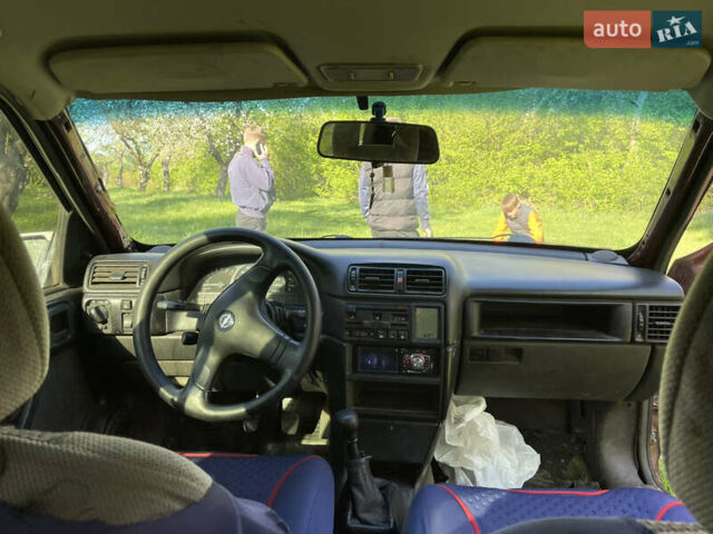 Красный Опель Вектра, объемом двигателя 2 л и пробегом 402 тыс. км за 1000 $, фото 7 на Automoto.ua