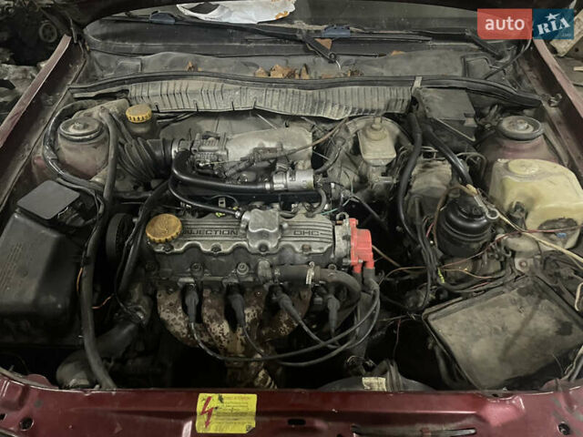 Красный Опель Вектра, объемом двигателя 2 л и пробегом 402 тыс. км за 1000 $, фото 8 на Automoto.ua