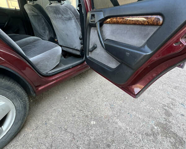 Красный Опель Вектра, объемом двигателя 2 л и пробегом 371 тыс. км за 2299 $, фото 15 на Automoto.ua