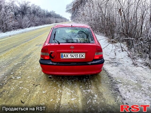 Червоний Опель Вектра, об'ємом двигуна 1.6 л та пробігом 211 тис. км за 2500 $, фото 3 на Automoto.ua