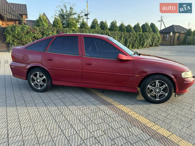Опель Вектра 2000 в Львове на Automoto.ua Красный Опель Вектра, объемом двигателя 2 л и пробегом 387 тыс. км за 2200 $, фото 2 на Automoto.ua