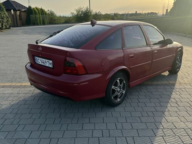Красный Опель Вектра, объемом двигателя 2 л и пробегом 387 тыс. км за 2300 $, фото 2 на Automoto.ua