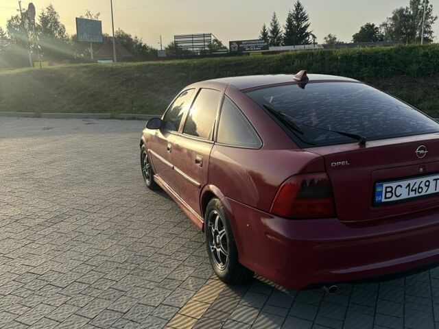Красный Опель Вектра, объемом двигателя 2 л и пробегом 387 тыс. км за 2300 $, фото 5 на Automoto.ua