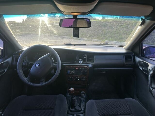 Красный Опель Вектра, объемом двигателя 2 л и пробегом 387 тыс. км за 2300 $, фото 6 на Automoto.ua