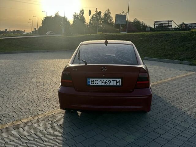 Красный Опель Вектра, объемом двигателя 2 л и пробегом 387 тыс. км за 2300 $, фото 3 на Automoto.ua