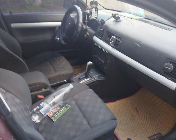 Красный Опель Вектра, объемом двигателя 2.2 л и пробегом 290 тыс. км за 2750 $, фото 5 на Automoto.ua