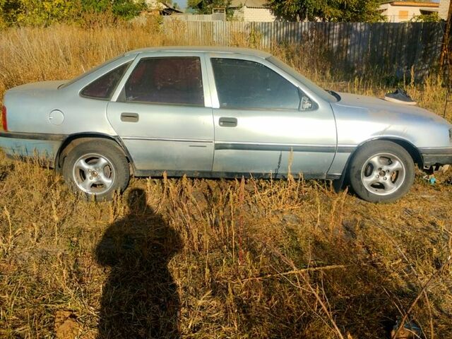 Опель Вектра, объемом двигателя 16 л и пробегом 200 тыс. км за 470 $, фото 2 на Automoto.ua