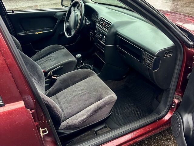 Опель Вектра, объемом двигателя 1.6 л и пробегом 163 тыс. км за 1800 $, фото 10 на Automoto.ua