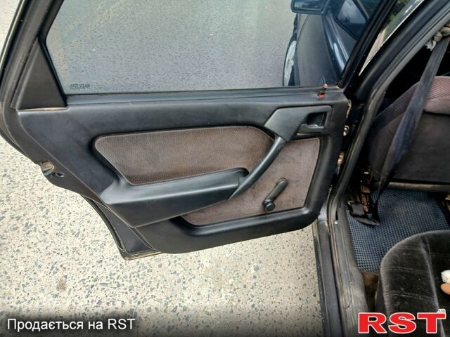 Опель Вектра, объемом двигателя 1.8 л и пробегом 100 тыс. км за 650 $, фото 5 на Automoto.ua