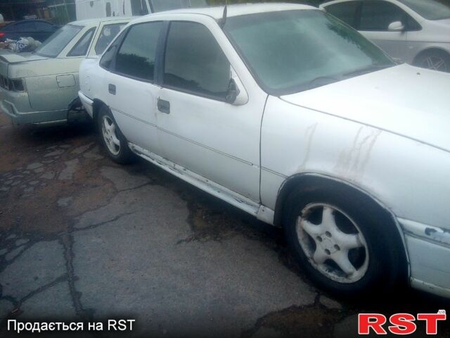Опель Вектра 1989 у Кропивницькому (Кіровограді) на Automoto.ua Опель Вектра, об'ємом двигуна 1.6 л та пробігом 253 тис. км за 900 $, фото 1 на Automoto.ua