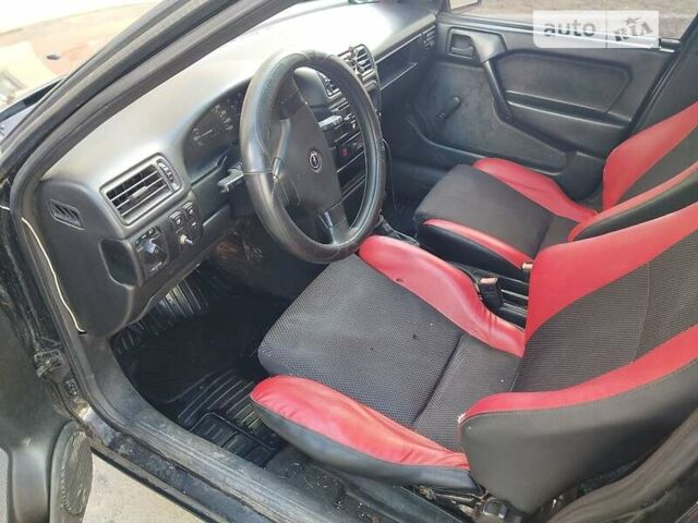 Опель Вектра, об'ємом двигуна 2 л та пробігом 417 тис. км за 1750 $, фото 27 на Automoto.ua