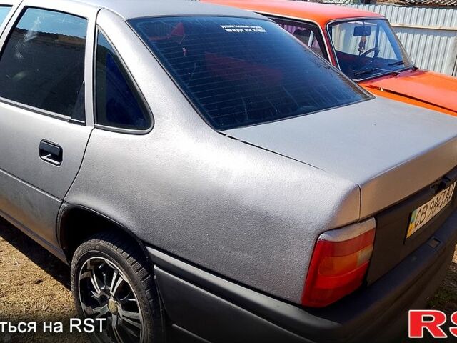 Опель Вектра, объемом двигателя 16 л и пробегом 0 тыс. км за 1400 $, фото 2 на Automoto.ua