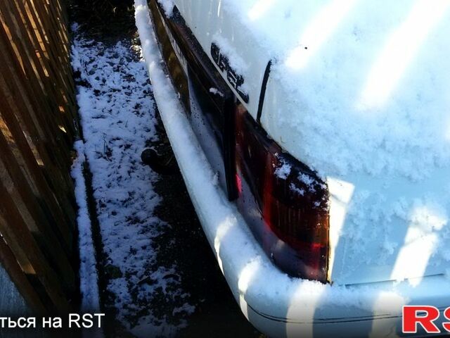 Опель Вектра, объемом двигателя 18 л и пробегом 300 тыс. км за 950 $, фото 4 на Automoto.ua