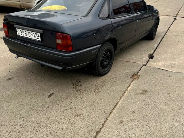 Опель Вектра 1991 в Харькове на Automoto.ua Опель Вектра, объемом двигателя 1.6 л и пробегом 200 тыс. км за 1000 $, фото 2 на Automoto.ua
