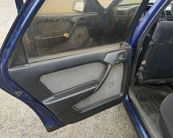 Опель Вектра, об'ємом двигуна 0 л та пробігом 300 тис. км за 998 $, фото 8 на Automoto.ua