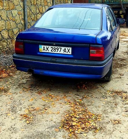 Опель Вектра, об'ємом двигуна 18 л та пробігом 200 тис. км за 1200 $, фото 2 на Automoto.ua