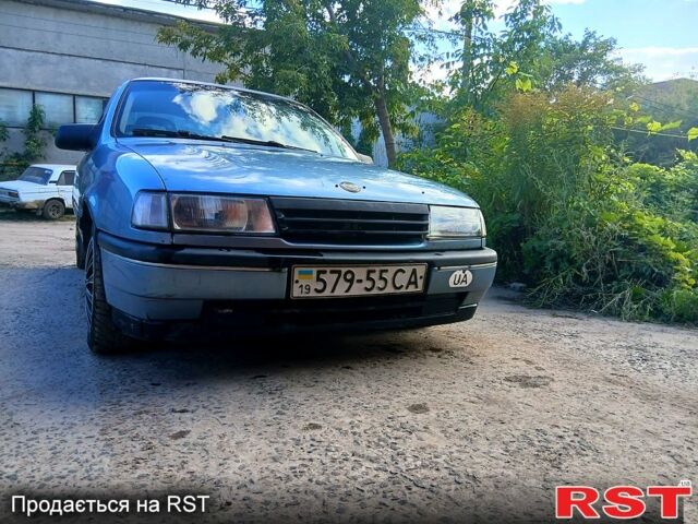 Опель Вектра, объемом двигателя 2 л и пробегом 234 тыс. км за 900 $, фото 2 на Automoto.ua