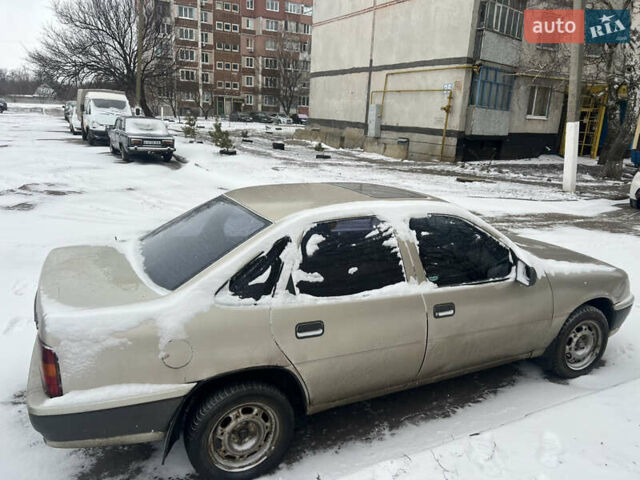 Опель Вектра, об'ємом двигуна 1.6 л та пробігом 229 тис. км за 850 $, фото 1 на Automoto.ua