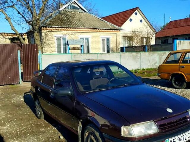 Опель Вектра, объемом двигателя 16 л и пробегом 211 тыс. км за 1000 $, фото 3 на Automoto.ua