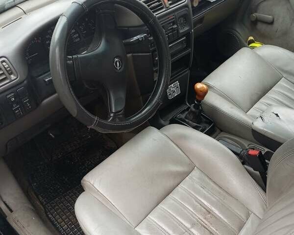 Опель Вектра, объемом двигателя 2 л и пробегом 745 тыс. км за 2100 $, фото 2 на Automoto.ua