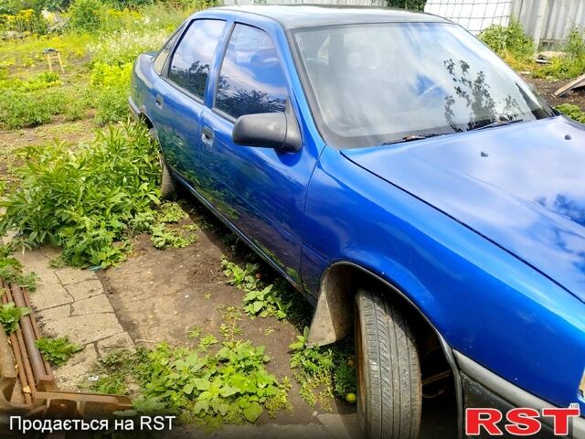 Опель Вектра, объемом двигателя 1.6 л и пробегом 200 тыс. км за 600 $, фото 1 на Automoto.ua