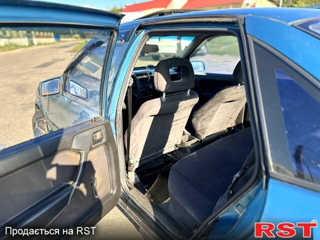 Опель Вектра, объемом двигателя 1.8 л и пробегом 250 тыс. км за 850 $, фото 5 на Automoto.ua