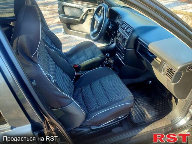 Опель Вектра, объемом двигателя 1.8 л и пробегом 0 тыс. км за 3000 $, фото 7 на Automoto.ua