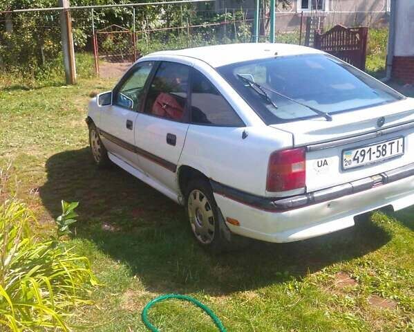 Опель Вектра, объемом двигателя 2 л и пробегом 243 тыс. км за 950 $, фото 2 на Automoto.ua