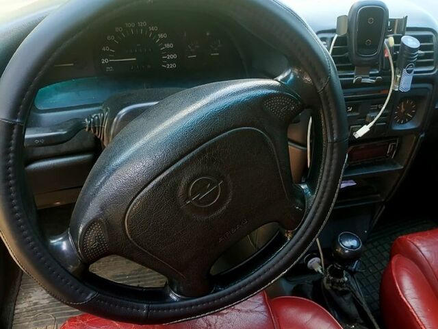 Опель Вектра, объемом двигателя 1.8 л и пробегом 0 тыс. км за 1800 $, фото 9 на Automoto.ua