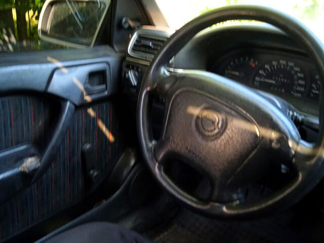 Опель Вектра, объемом двигателя 1.6 л и пробегом 277 тыс. км за 1300 $, фото 7 на Automoto.ua