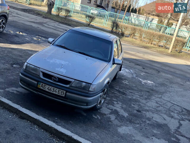 Опель Вектра, объемом двигателя 1.8 л и пробегом 350 тыс. км за 1550 $, фото 2 на Automoto.ua