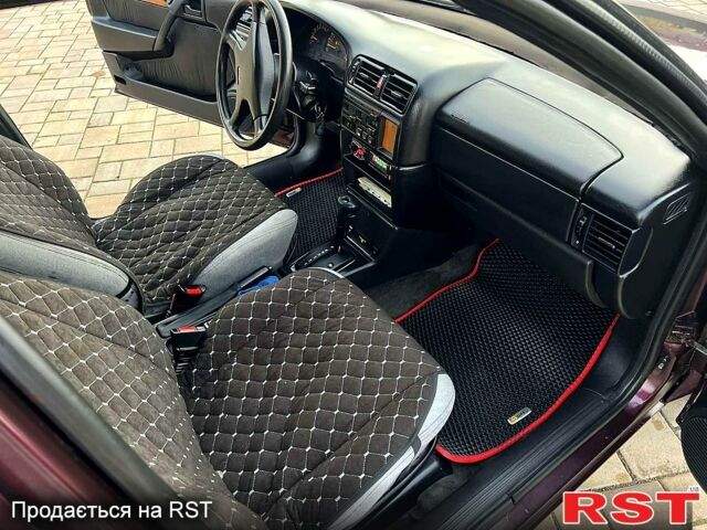 Опель Вектра, объемом двигателя 2.5 л и пробегом 293 тыс. км за 1999 $, фото 7 на Automoto.ua