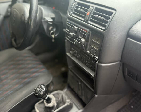 Опель Вектра 1994 в Львове на Automoto.ua Опель Вектра, объемом двигателя 1.6 л и пробегом 180 тыс. км за 2000 $, фото 8 на Automoto.ua