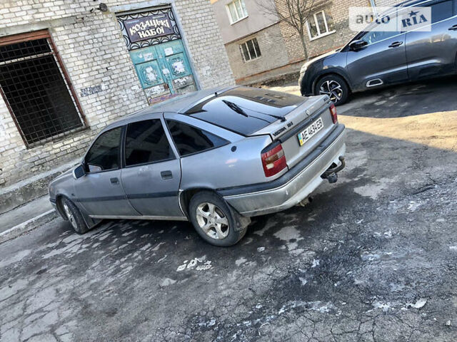 Опель Вектра, объемом двигателя 1.8 л и пробегом 350 тыс. км за 1550 $, фото 2 на Automoto.ua