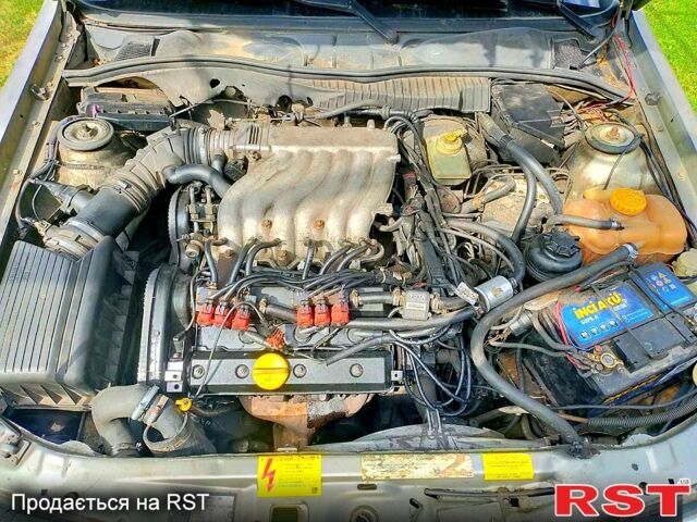 Опель Вектра, объемом двигателя 2.5 л и пробегом 300 тыс. км за 1500 $, фото 4 на Automoto.ua